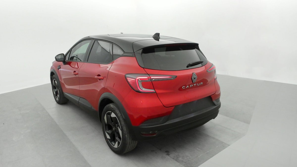 RENAULT CAPTUR NOUVEAU MILD HYBRID 140 TECHNO