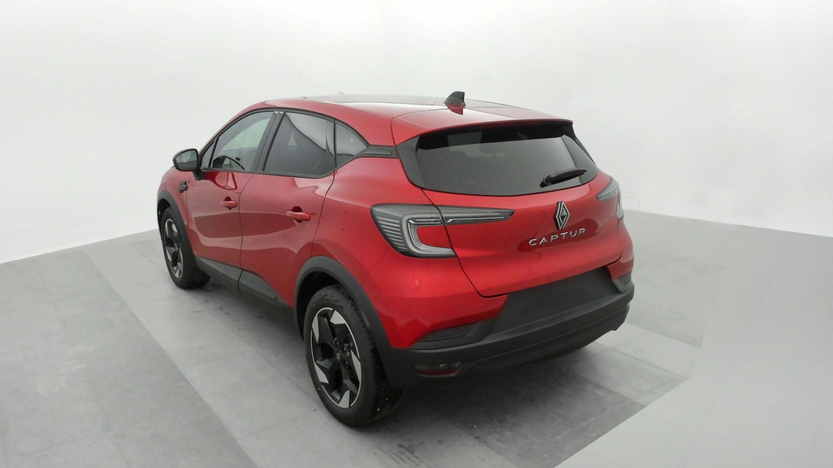 RENAULT CAPTUR NOUVEAU MILD HYBRID 140 TECHNO