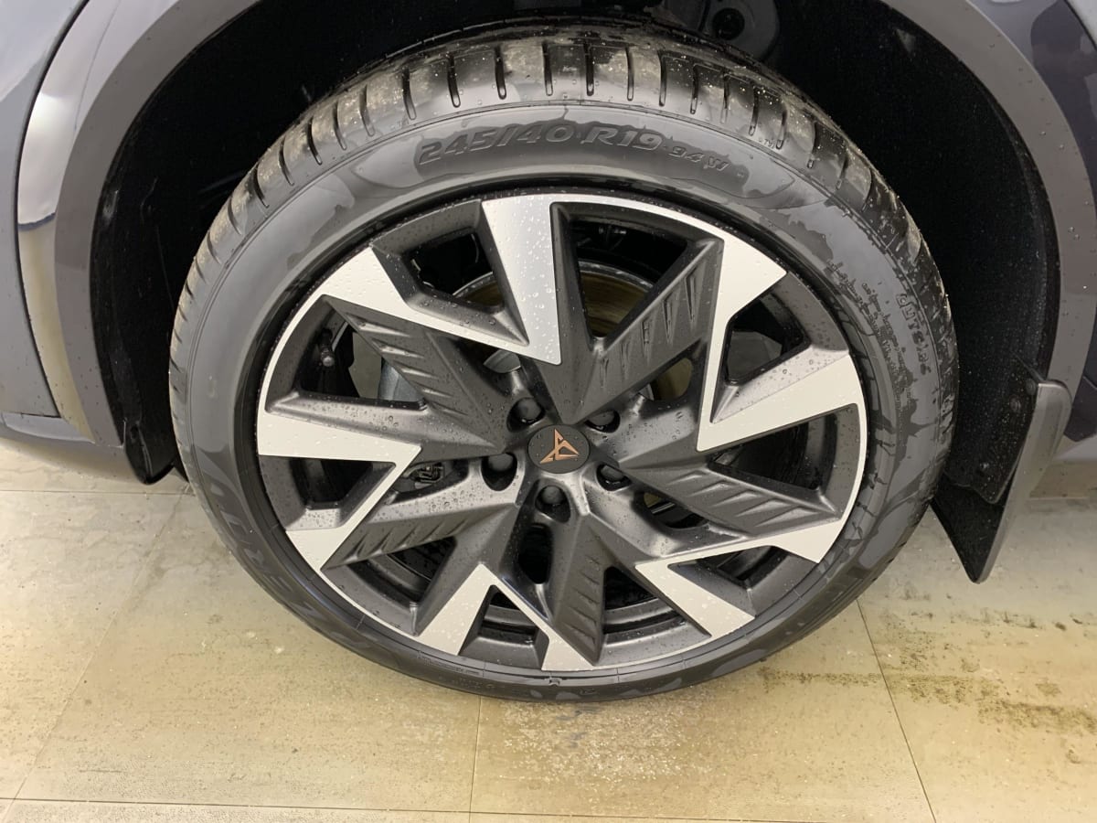 CUPRA FORMENTOR 1.5 ETSI HYBRID 150 CH DSG7 V
