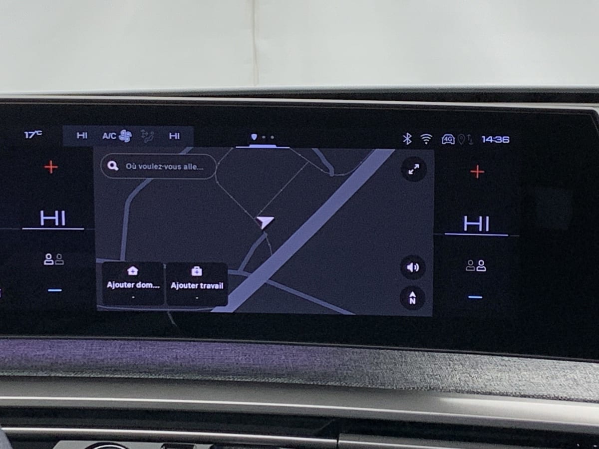 PEUGEOT 5008  HYBRID 136 E-DCS6 GT
