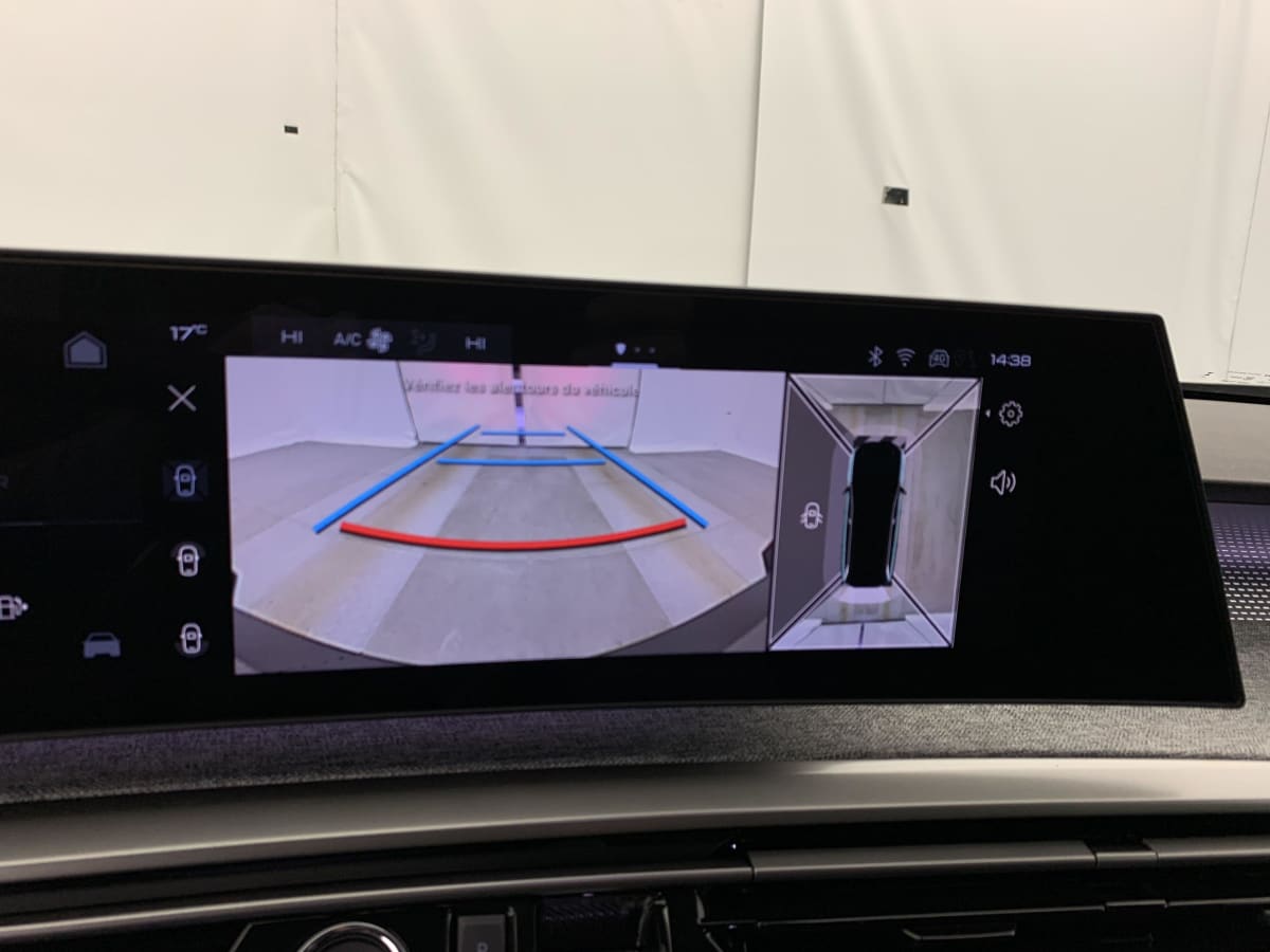 PEUGEOT 5008  HYBRID 136 E-DCS6 GT