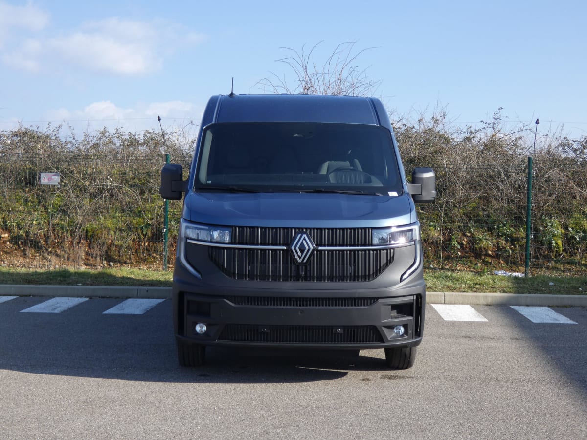 RENAULT MASTER TRAC 3T5 L2H2 BLUE DCI 170 EXTRA + Pack Visibilité