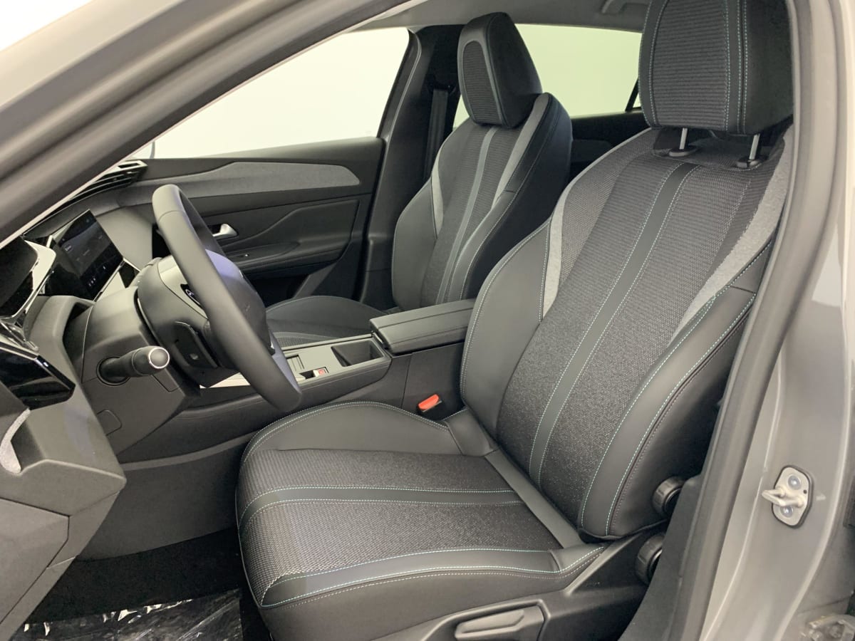 PEUGEOT 308 BlueHDi 130ch S S EAT8 Allure + Pack Access