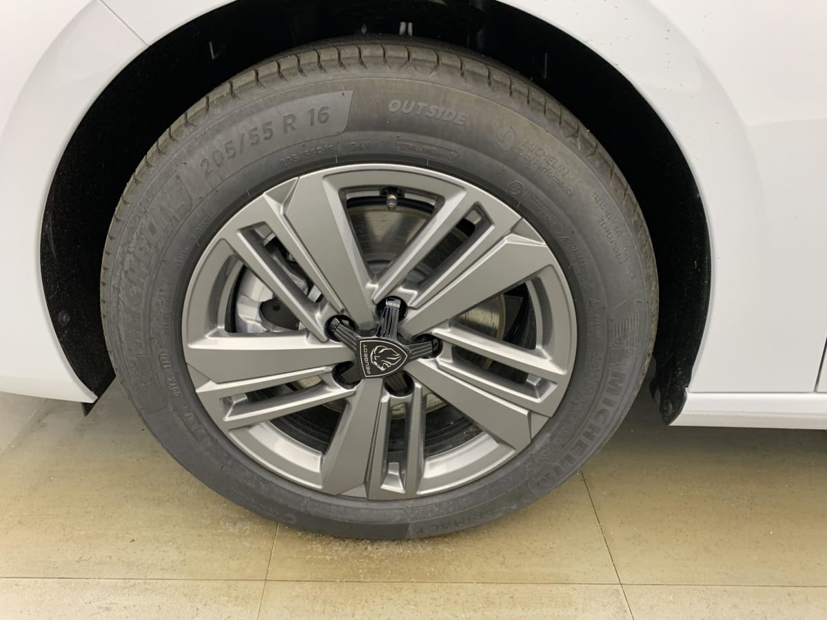 PEUGEOT 308 BlueHDi 130ch S S EAT8 Style