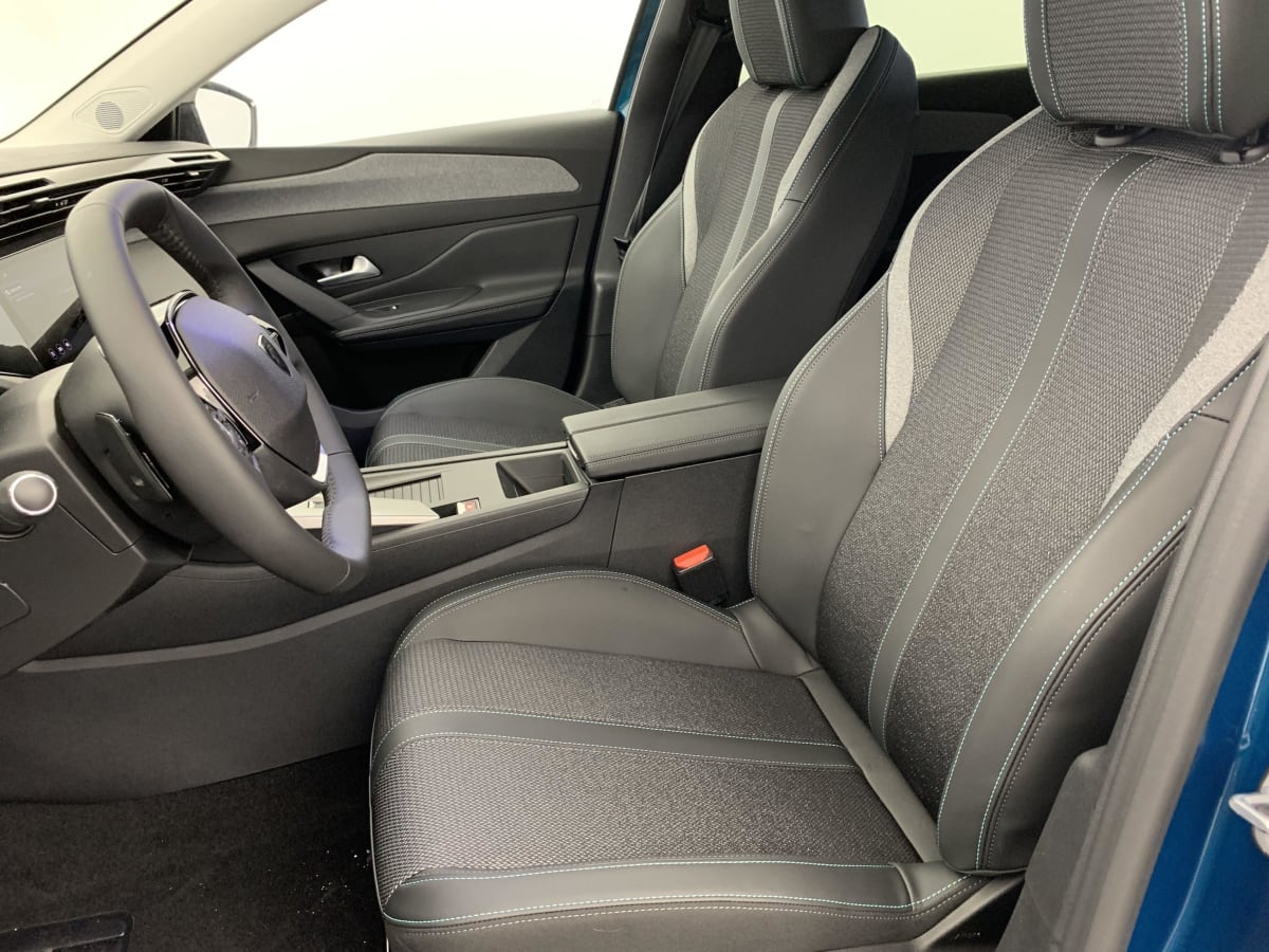 PEUGEOT 308 BlueHDi 130ch S S EAT8 Allure + Pack Access