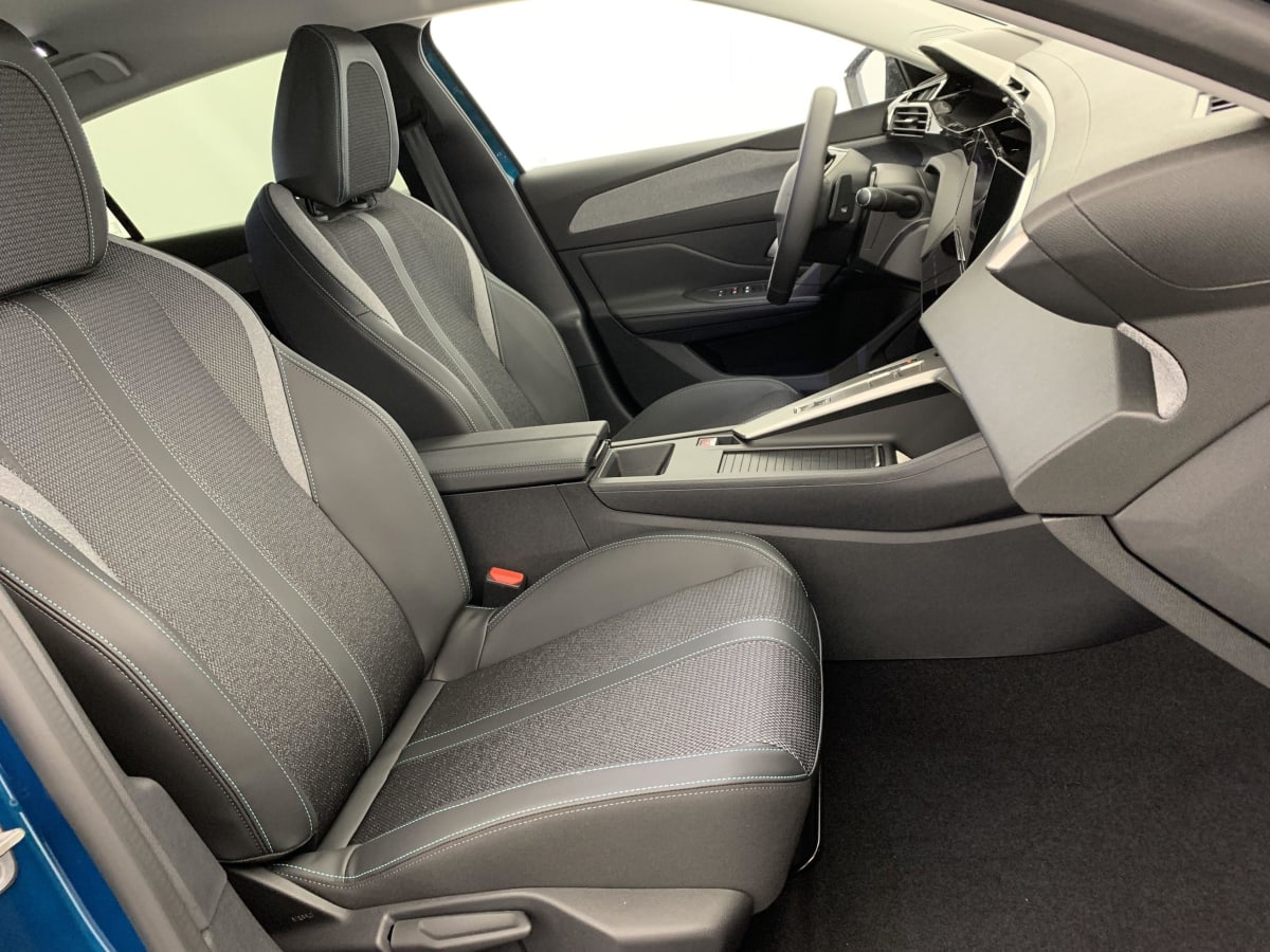 PEUGEOT 308 BlueHDi 130ch S S EAT8 Allure + Pack Access
