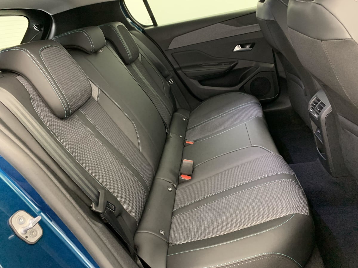 PEUGEOT 308 BlueHDi 130ch S S EAT8 Allure + Pack Access