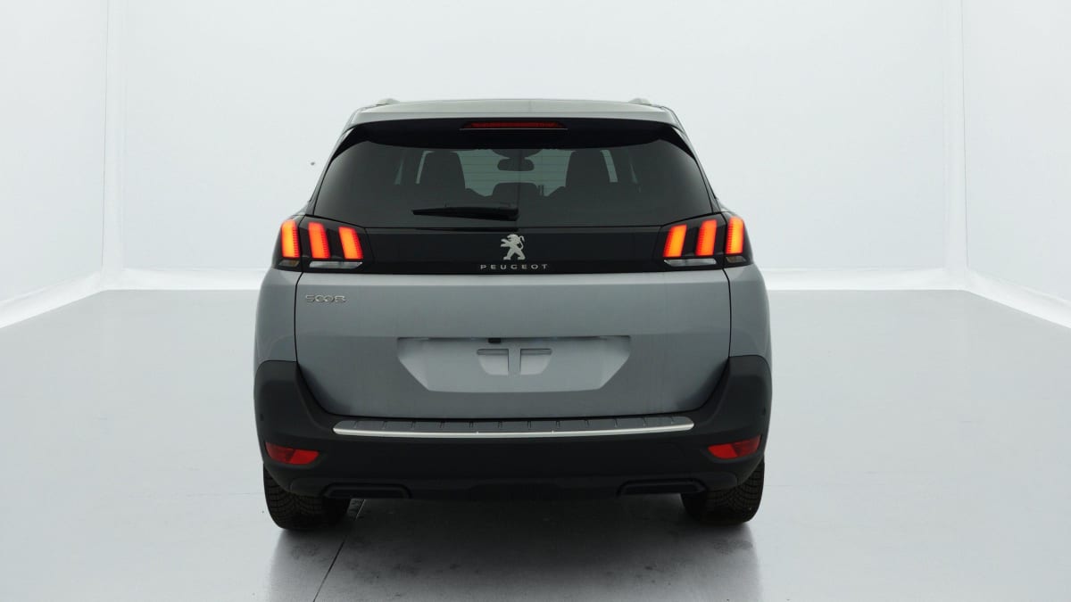 PEUGEOT 5008 PureTech 130ch S S EAT8 Allure Pack