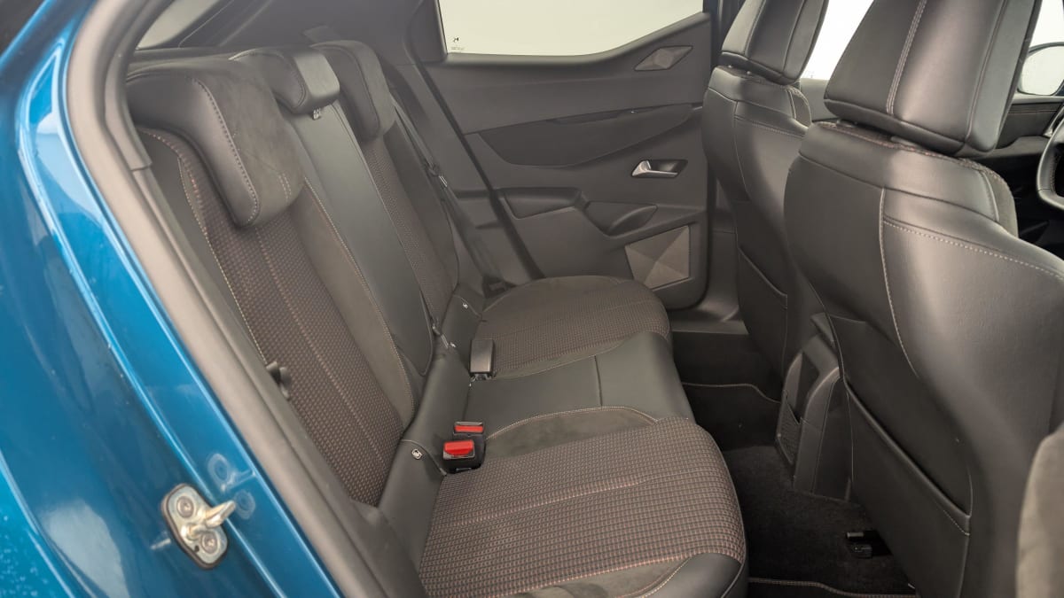 DS DS3 CROSSBACK PureTech 130 EAT8 Performance Line+