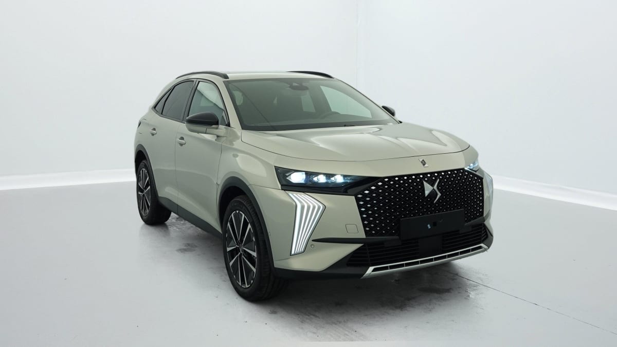 DS DS7 BlueHDi 130 EAT8 Pallas