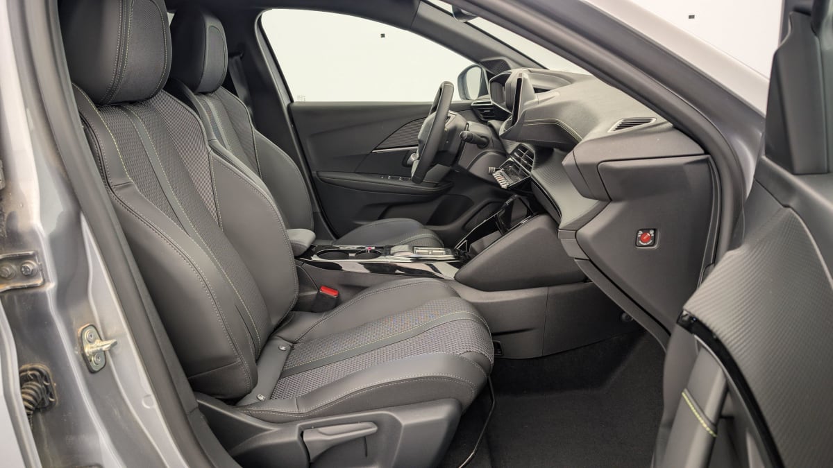 PEUGEOT 208 ELECTRIQUE 50 KWH 136CH GT + Pack Drive Assist Plus + ADML
