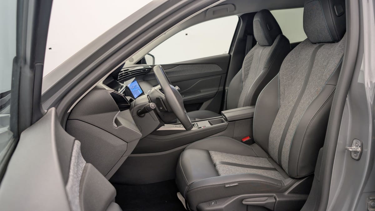 PEUGEOT 408 PureTech 130 ch S S EAT8 Allure