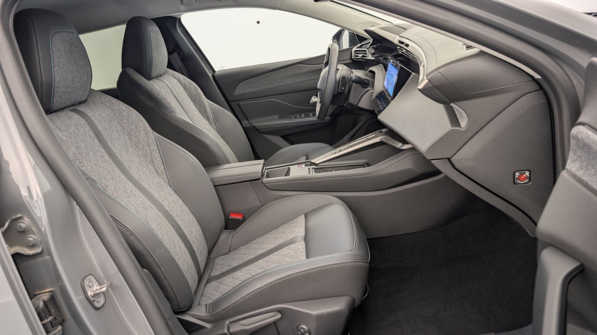PEUGEOT 408 PureTech 130 ch S S EAT8 Allure
