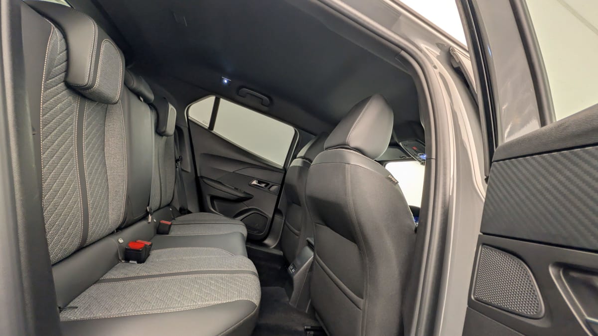 PEUGEOT 2008 PureTech 130 S S EAT8 Allure