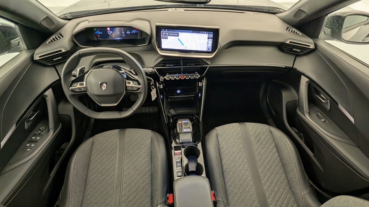 PEUGEOT 2008 PureTech 130 S S EAT8 Allure