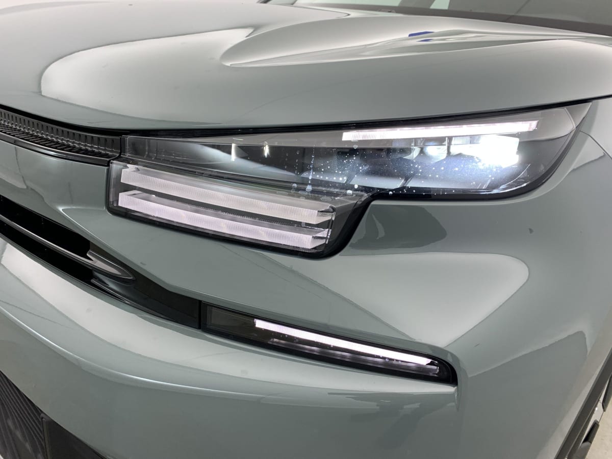 CITROEN C4  HYBRIDE 136 E-DCS6 PLUS