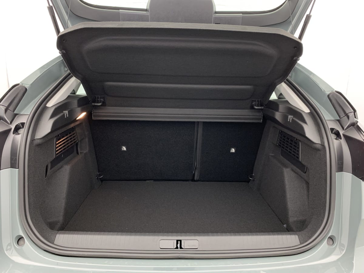 CITROEN C4  HYBRIDE 136 E-DCS6 PLUS