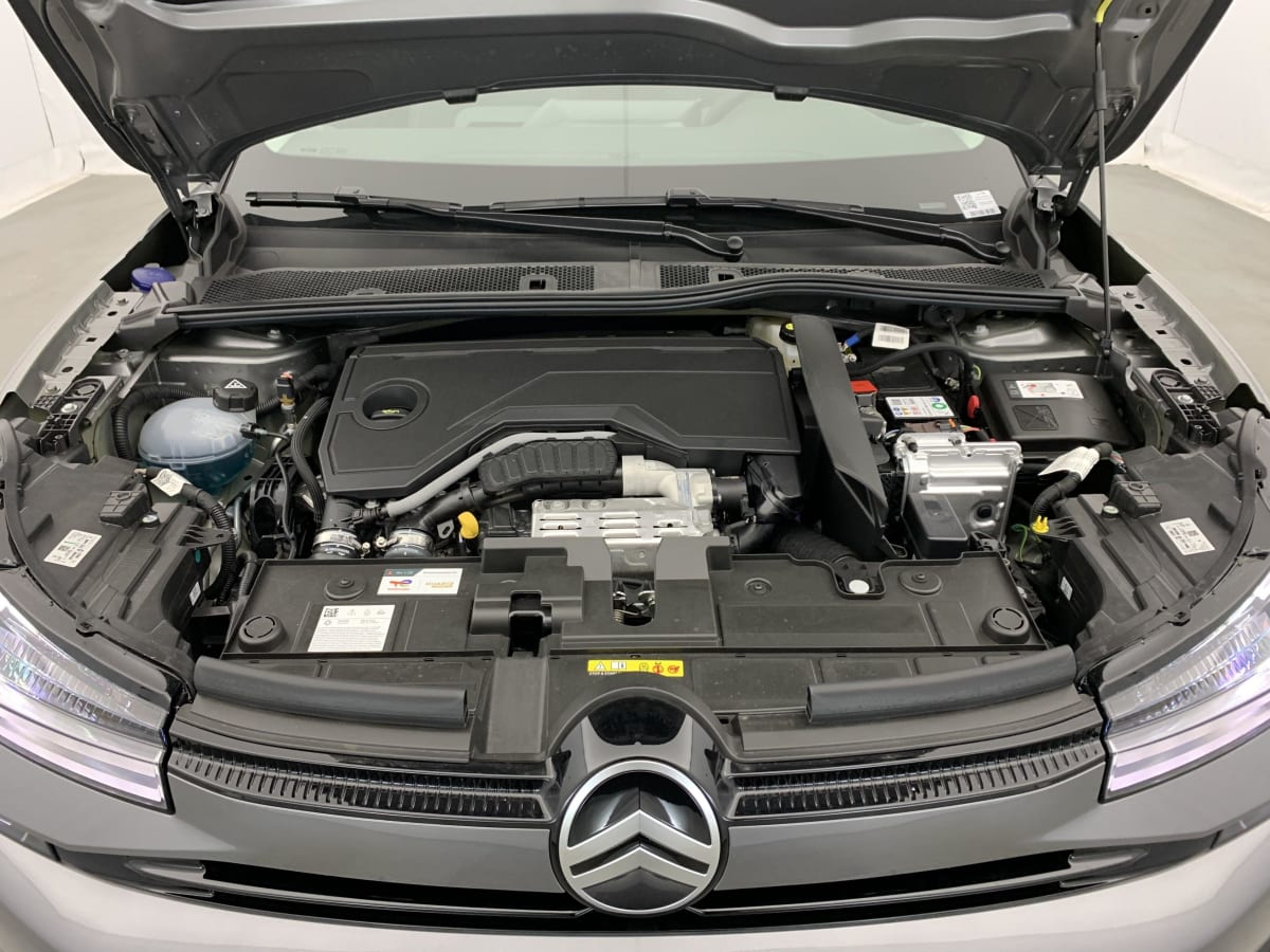 CITROEN C4  HYBRIDE 136 E-DCS6 PLUS