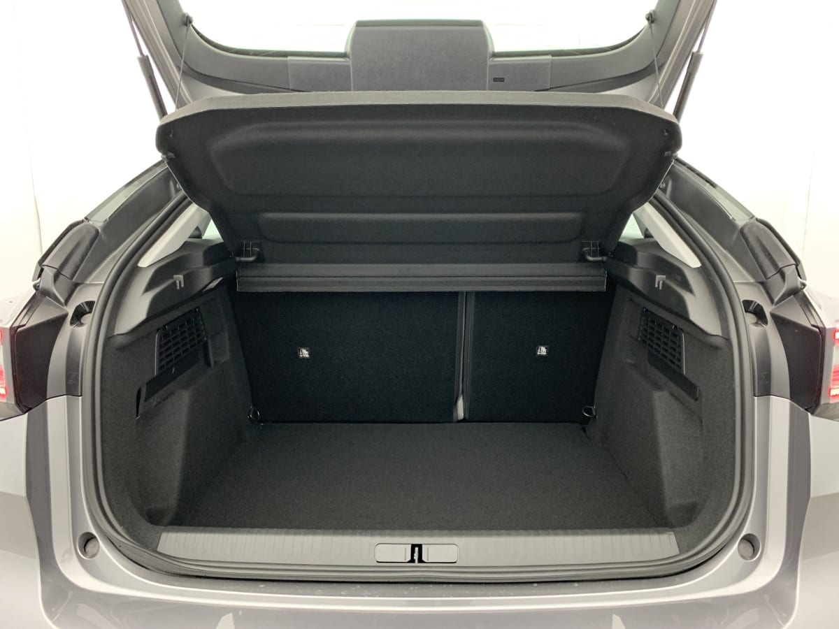 CITROEN C4  HYBRIDE 136 E-DCS6 PLUS