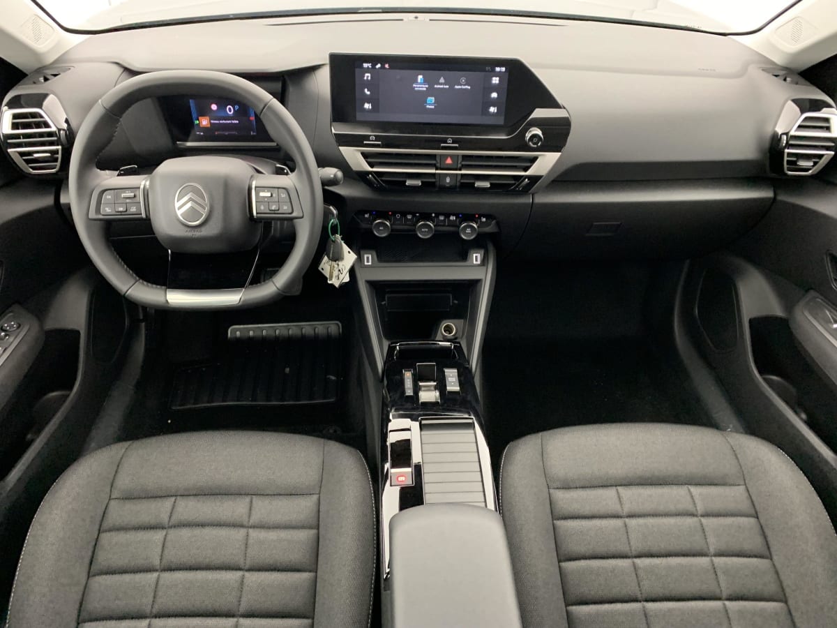 CITROEN C4  HYBRIDE 136 E-DCS6 PLUS