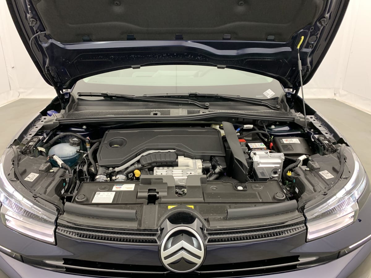 CITROEN C4  HYBRIDE 136 E-DCS6 PLUS