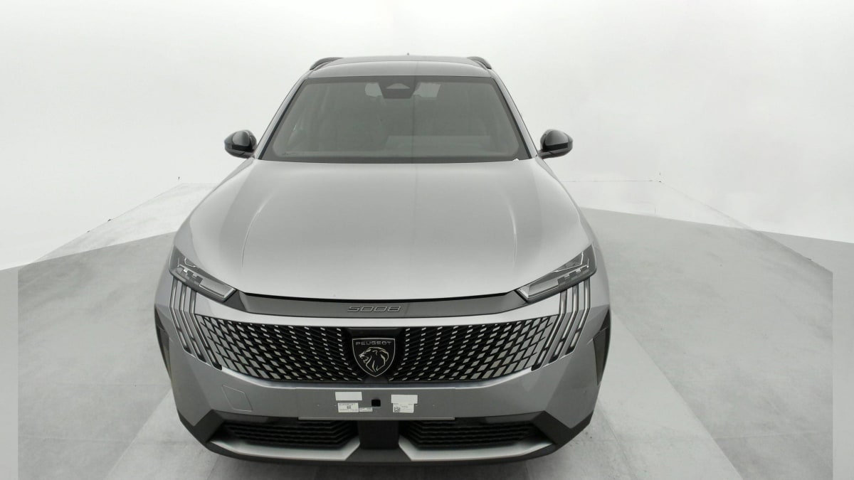 PEUGEOT 5008  HYBRID 136 E-DCS6 ALLURE