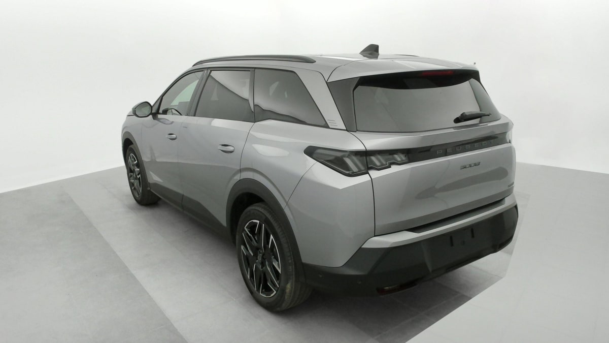 PEUGEOT 5008  HYBRID 136 E-DCS6 ALLURE