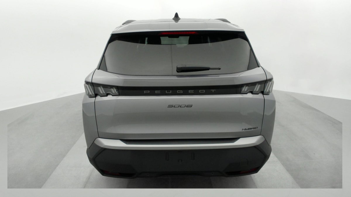 PEUGEOT 5008  HYBRID 136 E-DCS6 ALLURE