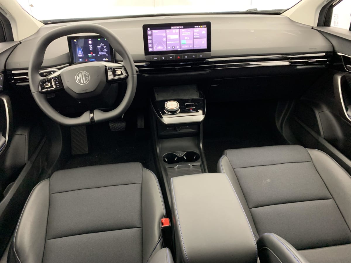 MG MG4 ELECTRIC 64KWH - 150 KW 2WD LUXURY