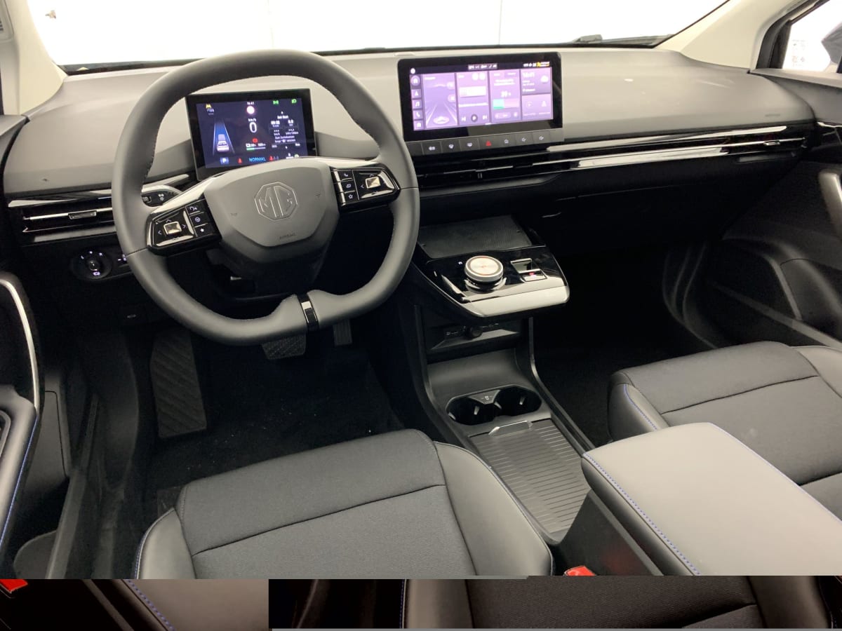 MG MG4 ELECTRIC 64KWH - 150 KW 2WD LUXURY