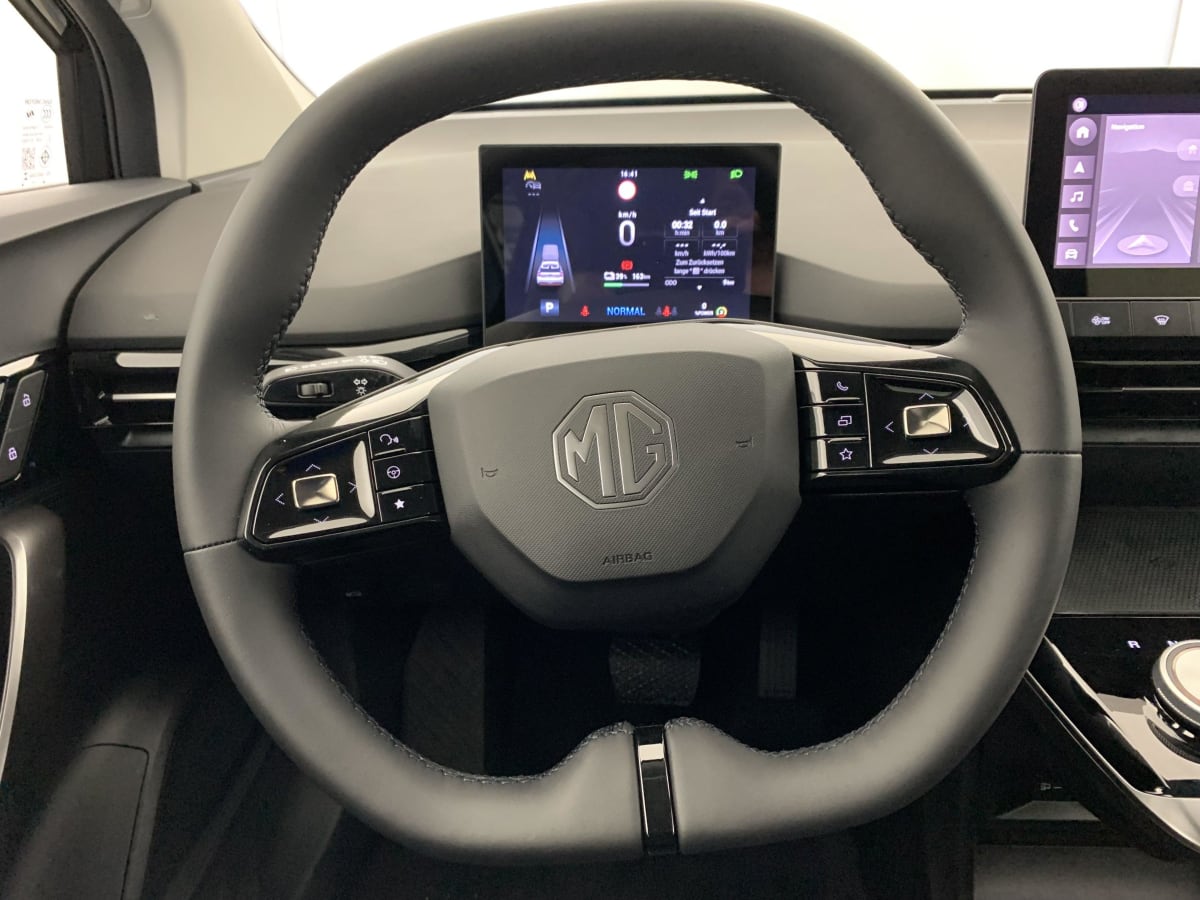 MG MG4 ELECTRIC 64KWH - 150 KW 2WD LUXURY