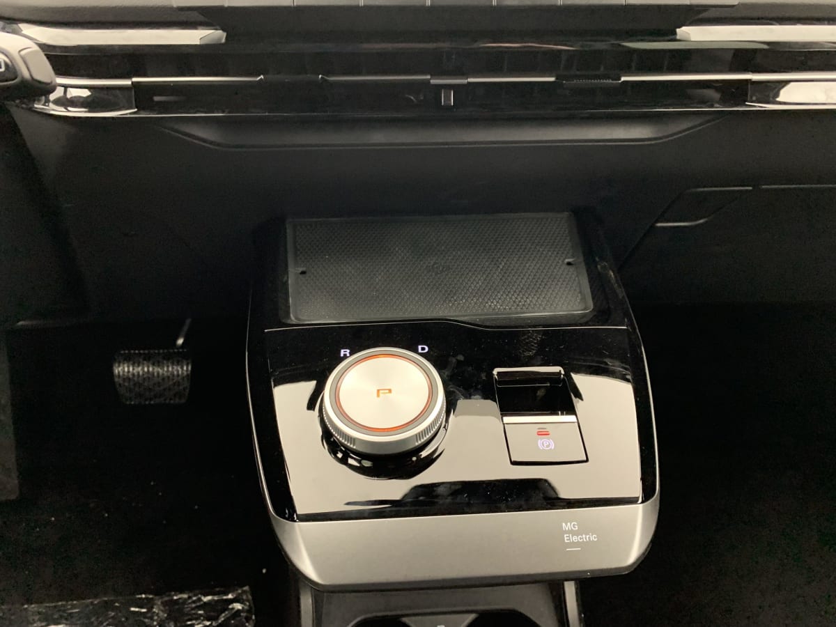 MG MG4 ELECTRIC 64KWH - 150 KW 2WD LUXURY