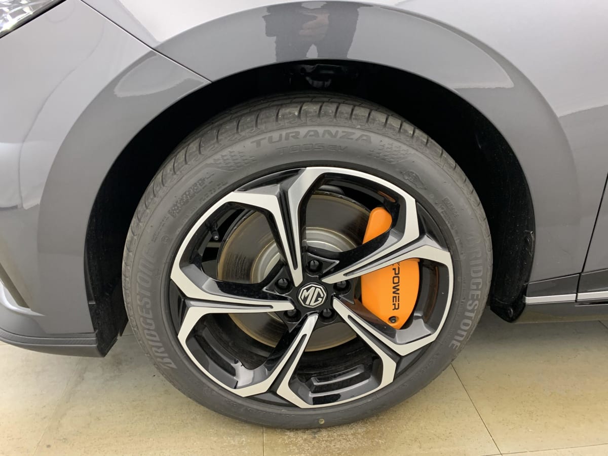 MG MG4 Electric 64kWh - 320 kW 4WD XPOWER