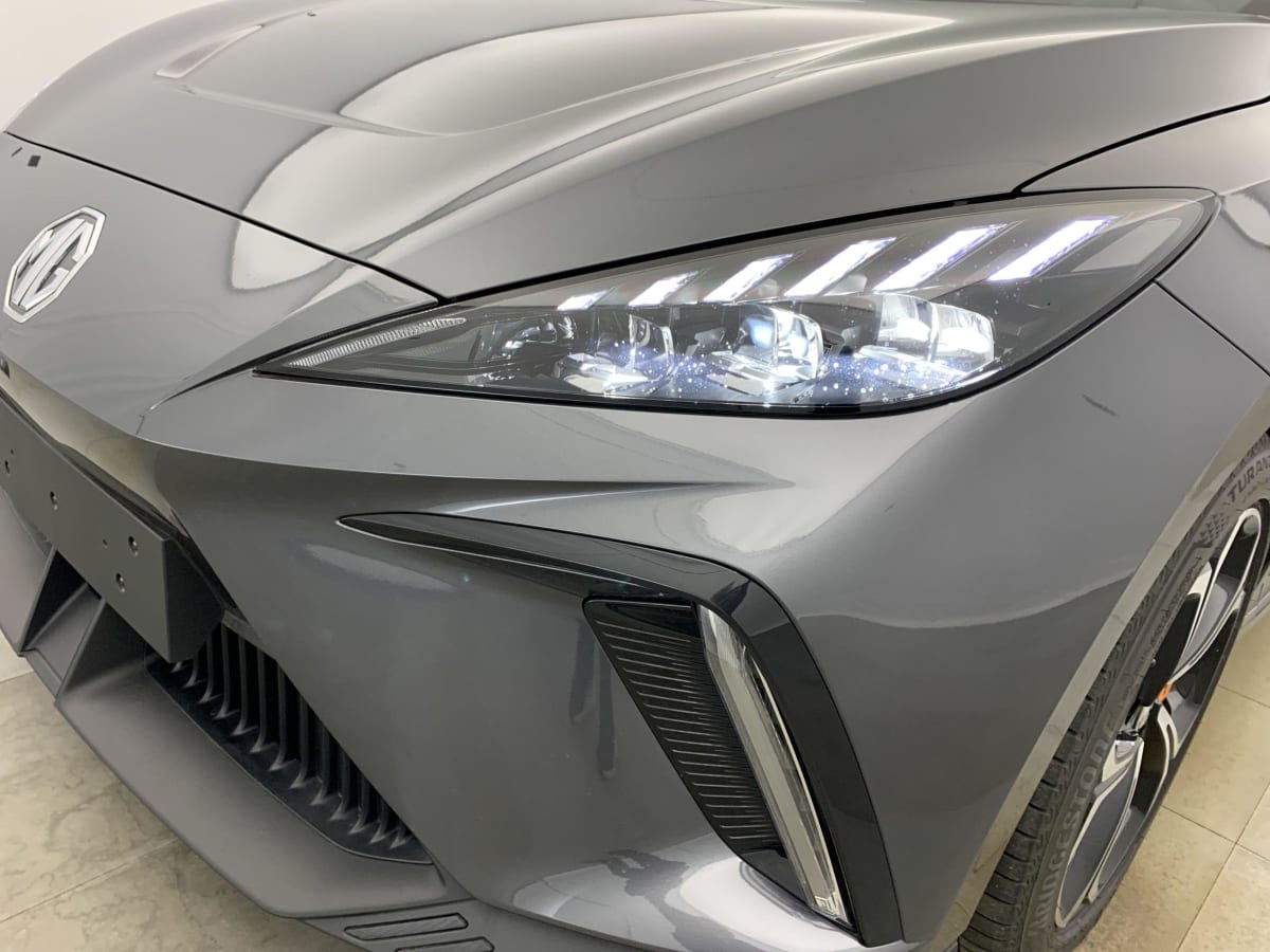 MG MG4 Electric 64kWh - 320 kW 4WD XPOWER