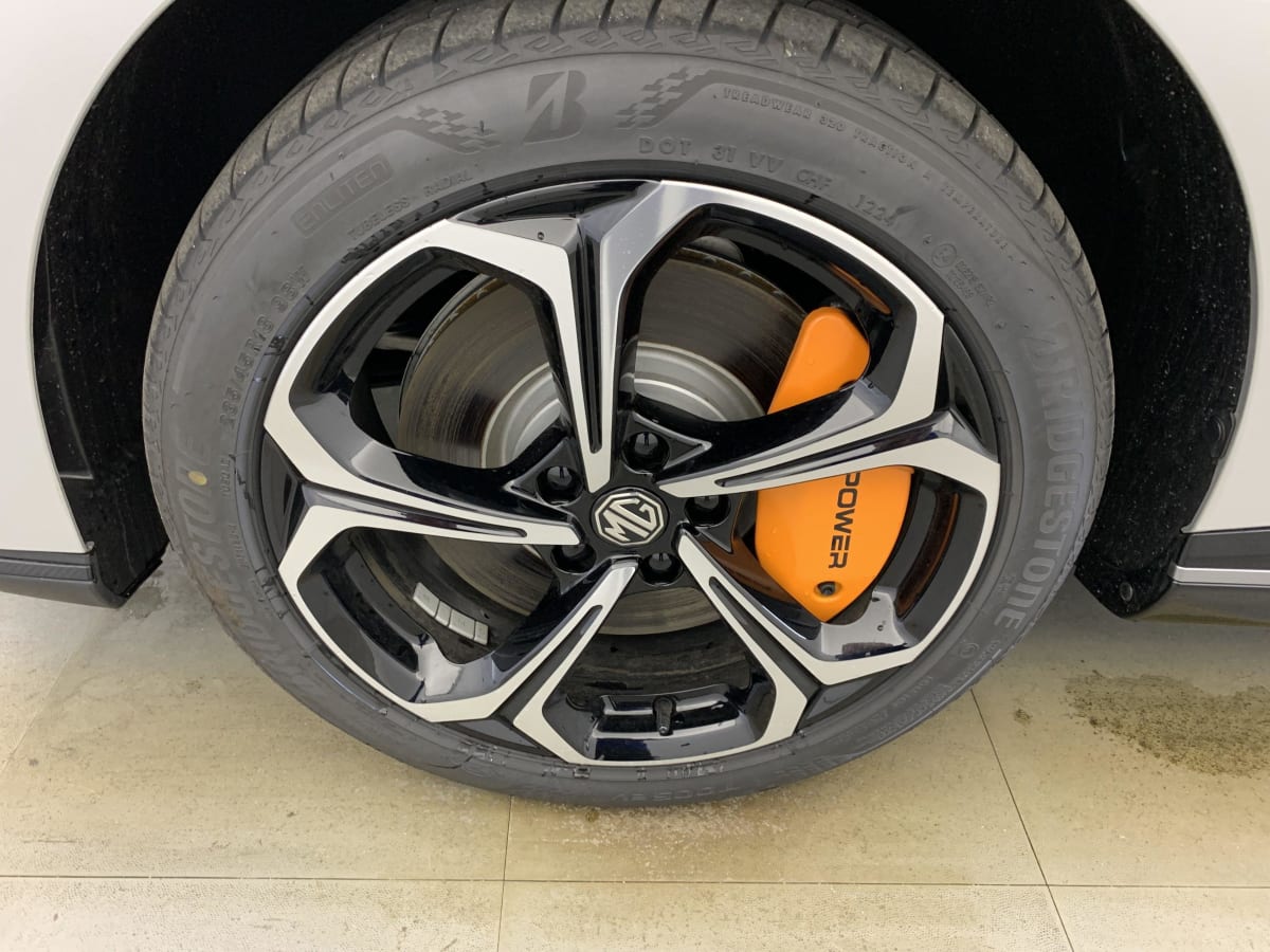 MG MG4 Electric 64kWh - 320 kW 4WD XPOWER