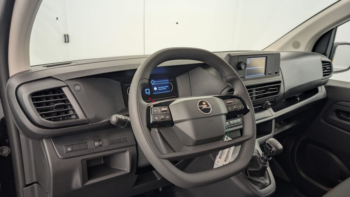 OPEL VIVARO FOURGON TAILLE M BLUEHDI 145 S S BVM6