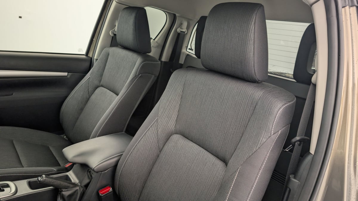 TOYOTA HILUX X-TRA CABINE HILUX X-TRA CAB 4WD 2.8L 204 D-4D BVA LEGENDE