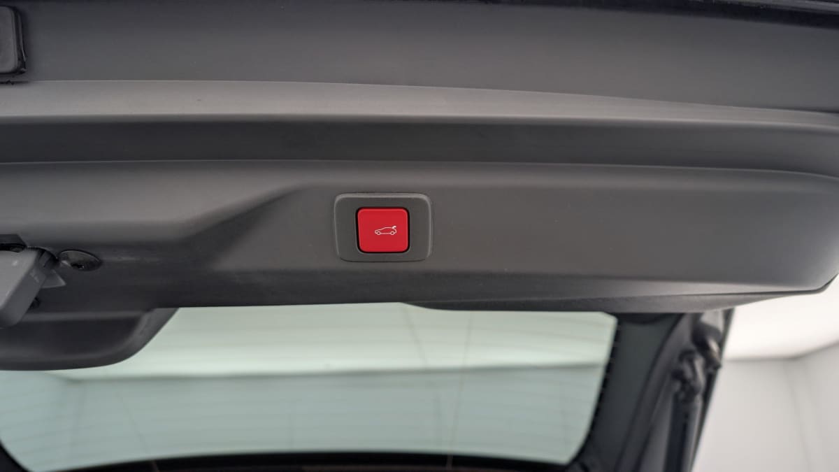 PEUGEOT 3008 Hybrid 145 e-DCS6 GT