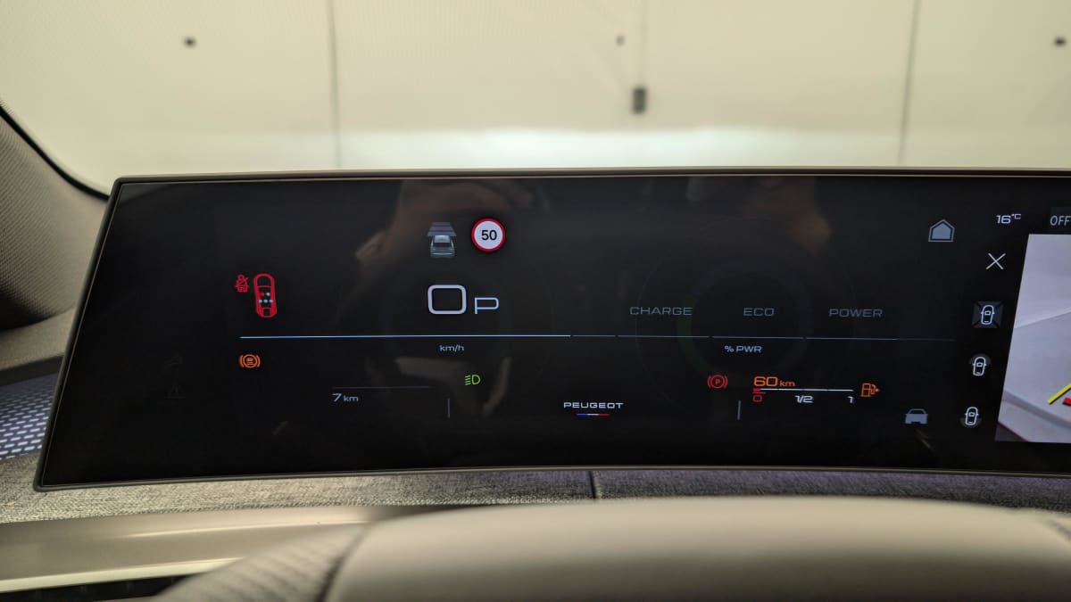 PEUGEOT 3008 Hybrid 145 e-DCS6 GT