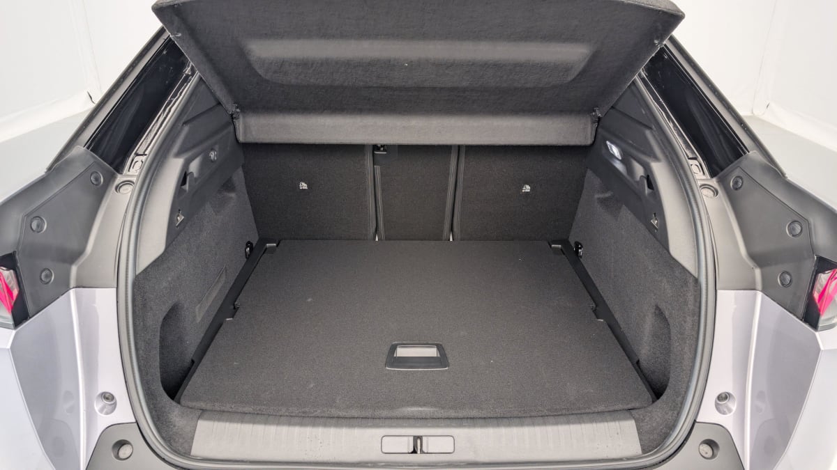 PEUGEOT 3008 Hybrid 145 e-DCS6 GT