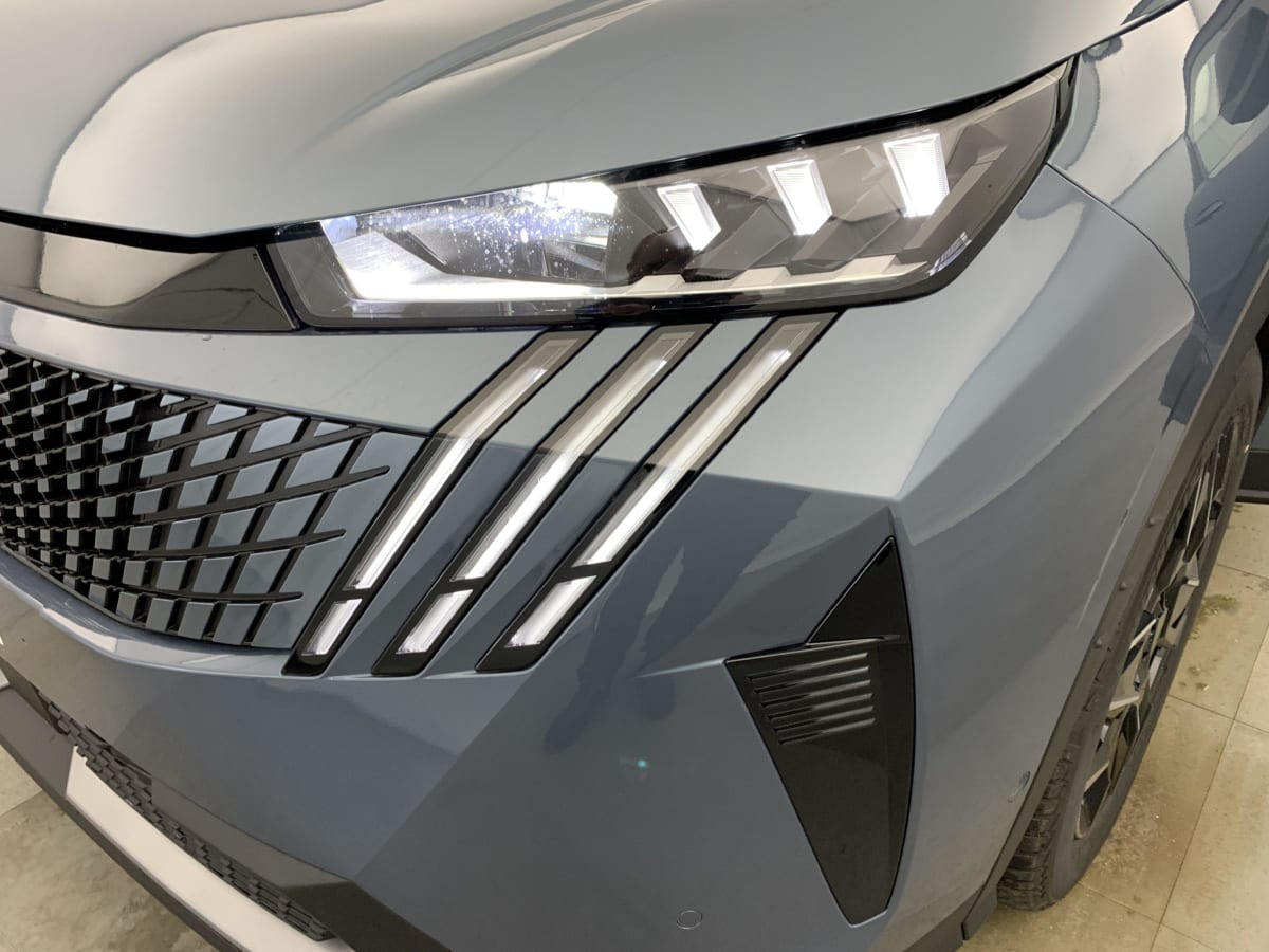 PEUGEOT 3008 Hybrid 145 e-DCS6 GT