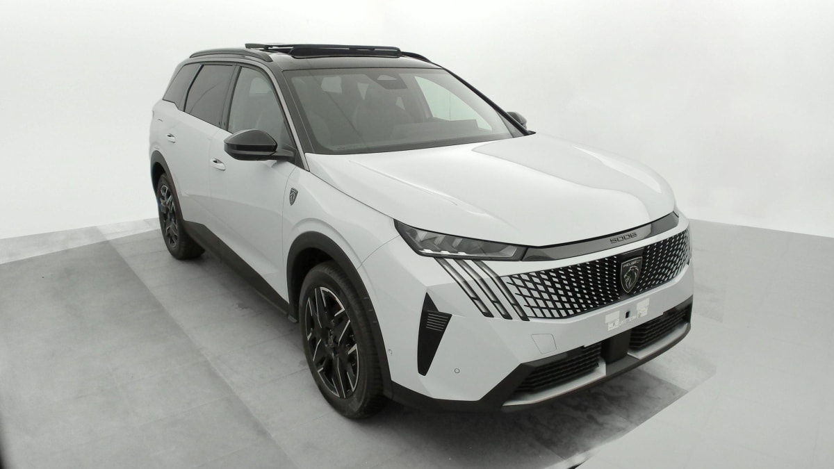 PEUGEOT 5008  HYBRID 145 E-DCS6 GT