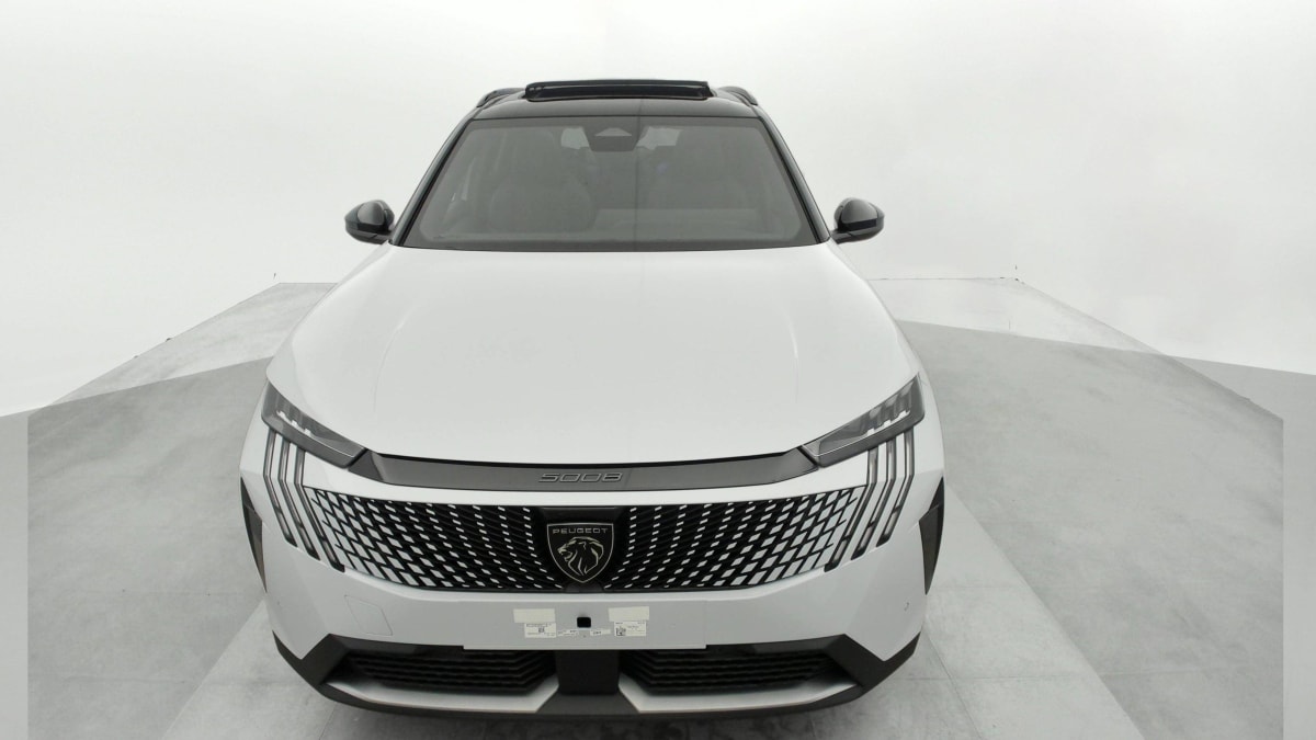 PEUGEOT 5008  HYBRID 145 E-DCS6 GT