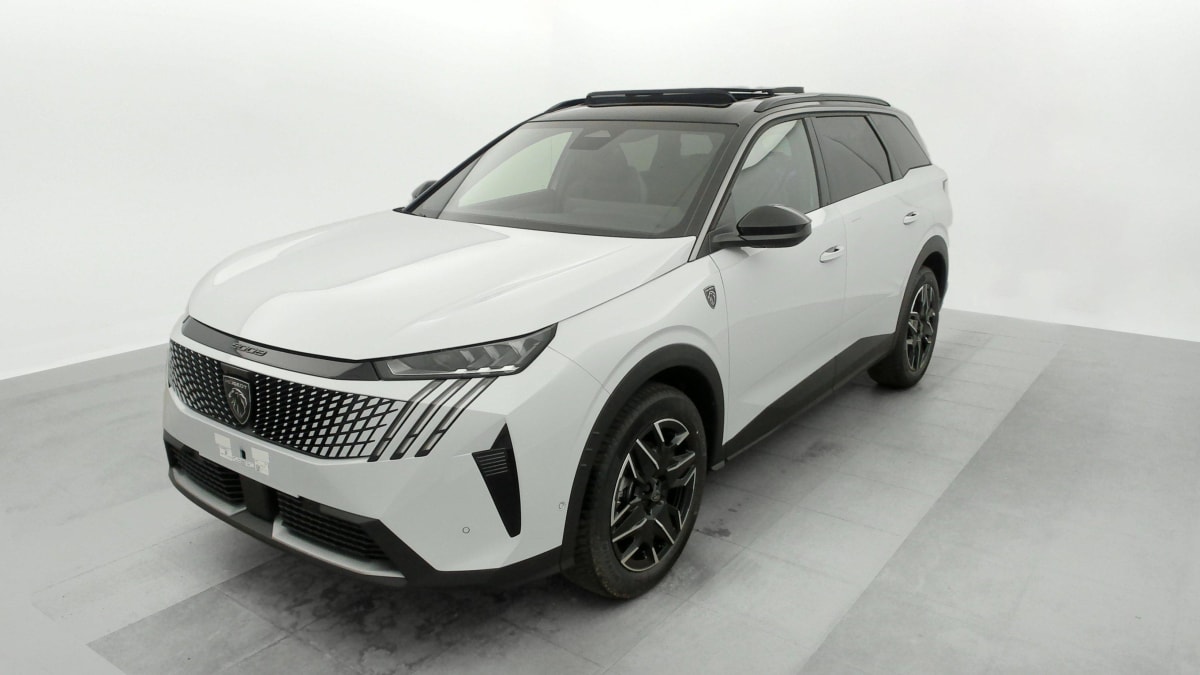 PEUGEOT 5008  HYBRID 145 E-DCS6 GT