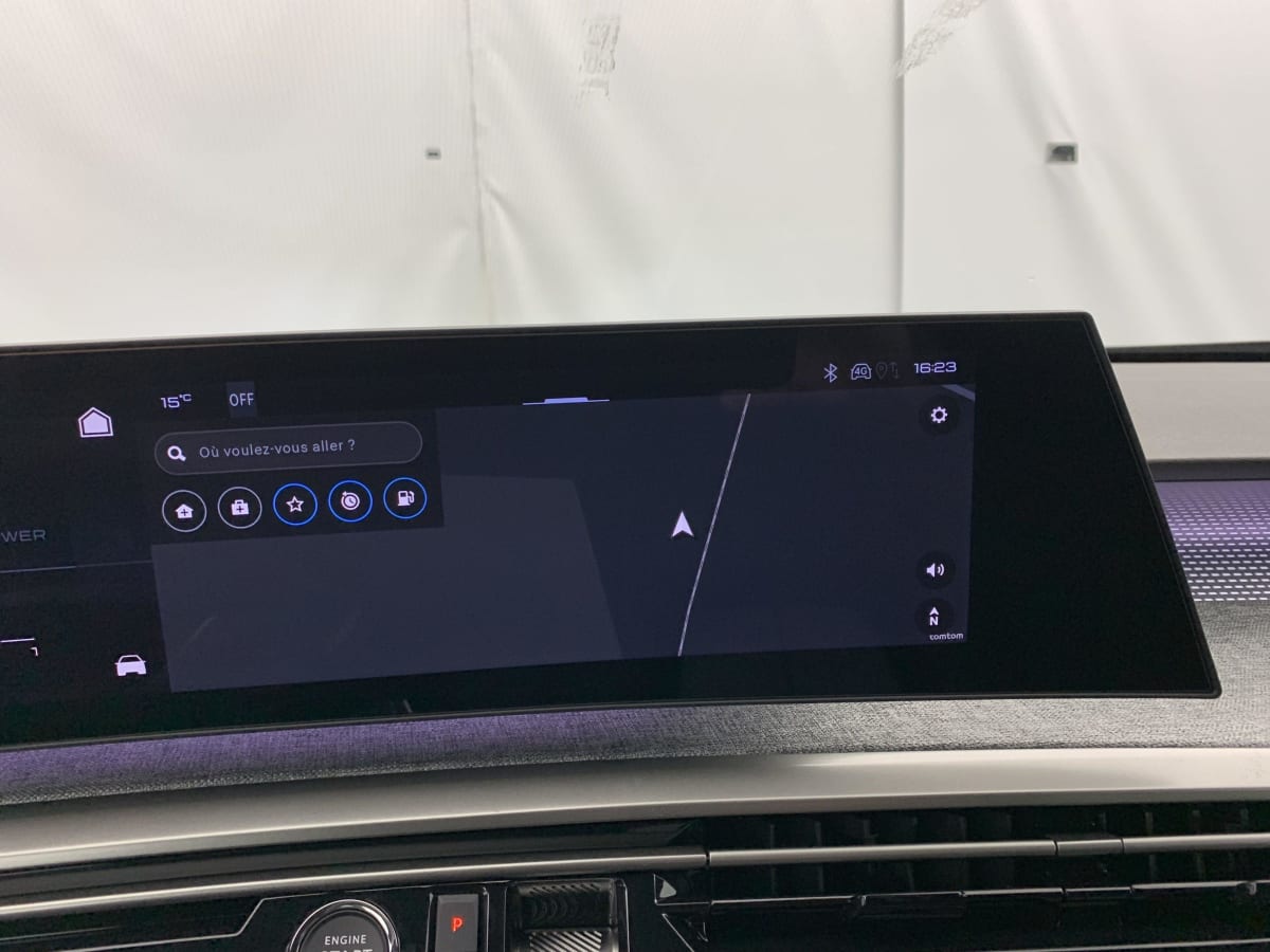 PEUGEOT 5008  HYBRID 145 E-DCS6 GT