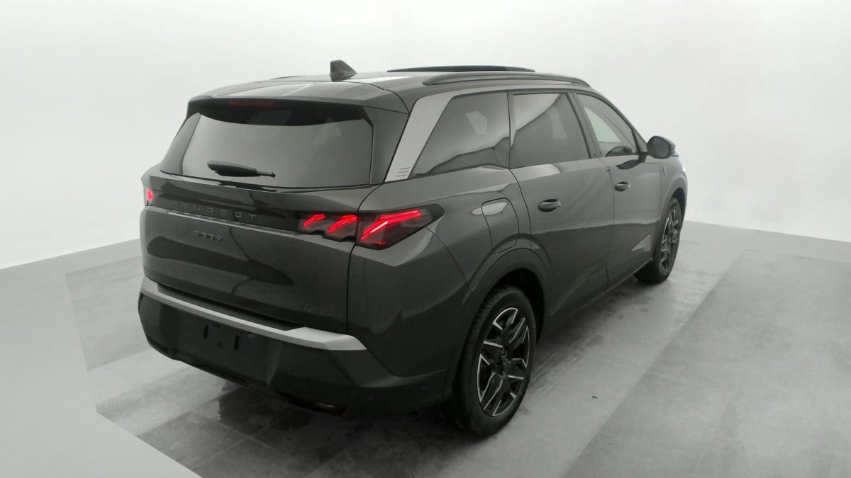 PEUGEOT 5008  HYBRID 145 E-DCS6 GT