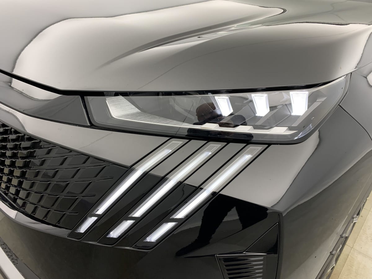 PEUGEOT 5008  HYBRID 145 E-DCS6 GT