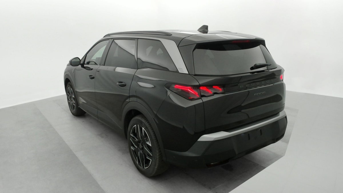 PEUGEOT 5008  HYBRID 145 E-DCS6 GT