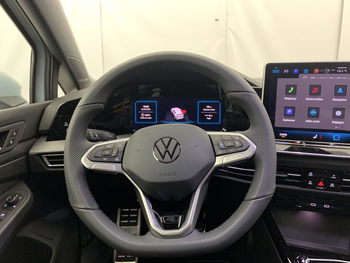 VOLKSWAGEN GOLF 8 2.0 TDI 150 DSG7 R-LINE