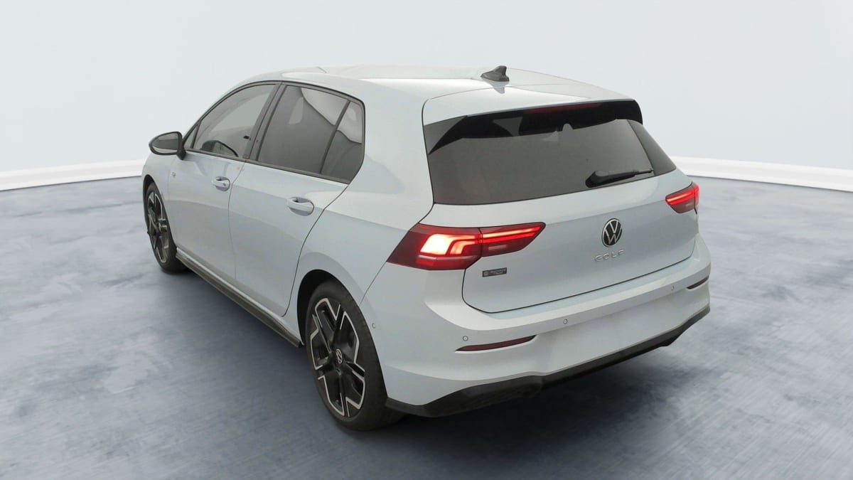 VOLKSWAGEN GOLF 8 2.0 TDI 150 DSG7 R-LINE